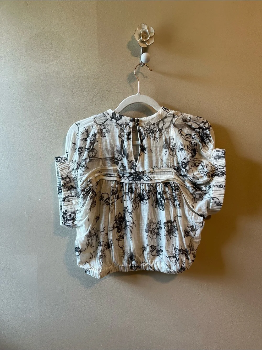 Anthropologie pilcro puff